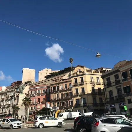 Suite Azuni 22 Apartment Cagliari